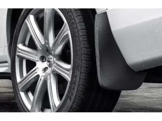Mud Flap Kit - Volvo (31664101) - view 2