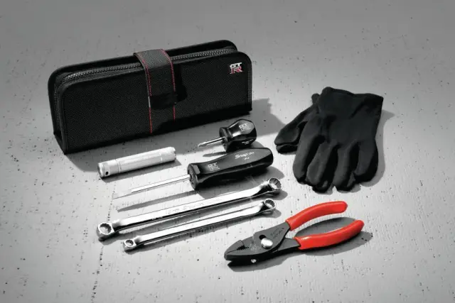 Standard Tool Kit (without Jack) - Nissan (K9500-JF002)