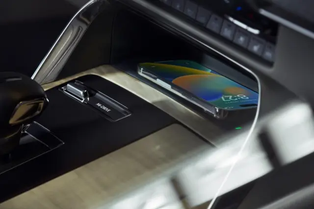 Wireless Charging Pad - Main Kit - Mazda (KAAA-66-CHXF)